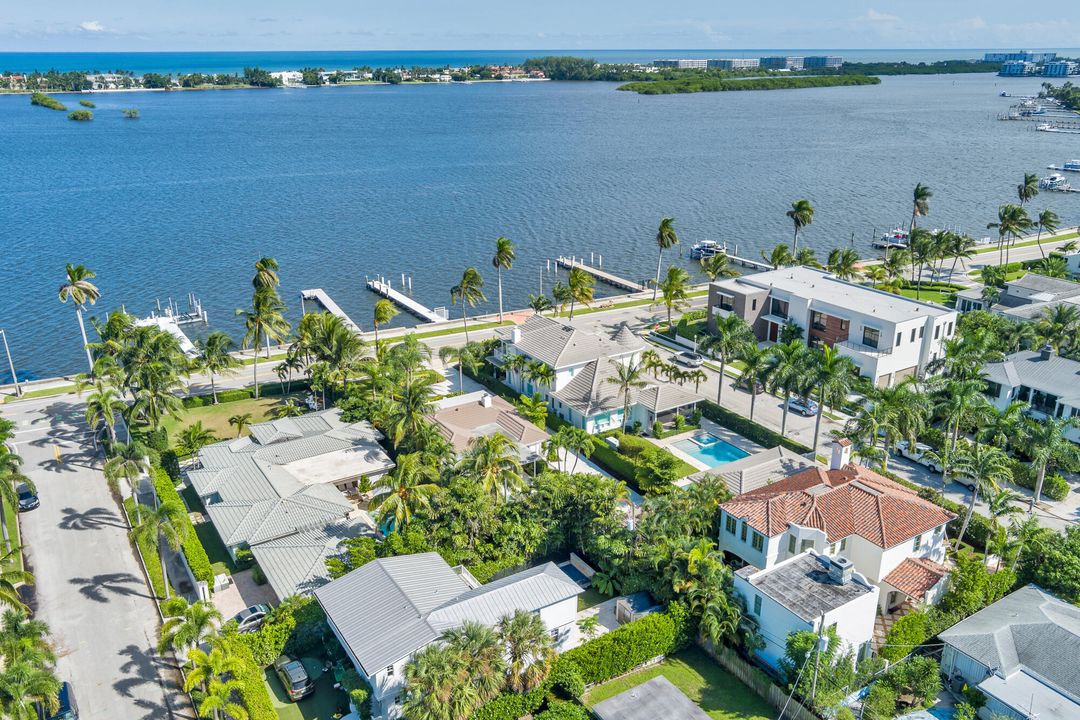 待售: $9,385,000 (4 贝兹, 3 浴室, 2459 平方英尺)