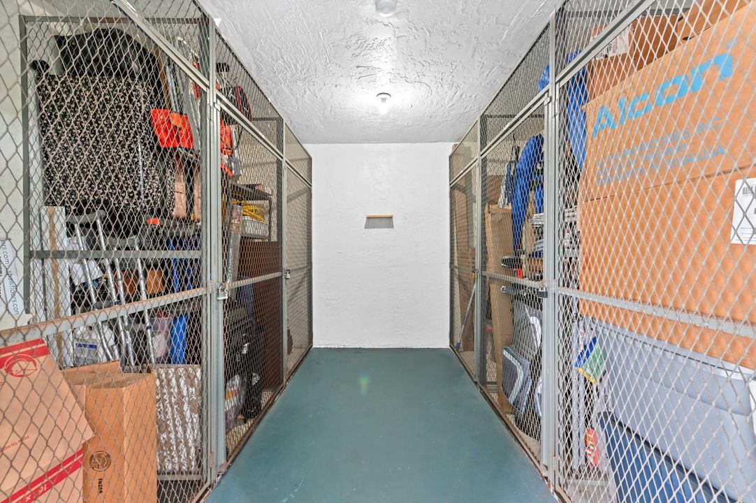 На продажу: $144,000 (2 спален, 2 ванн, 1000 Квадратных фут)