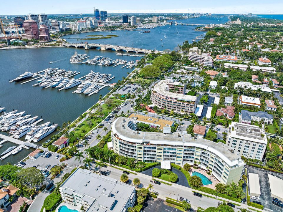 En Venta: $3,499,000 (2 camas, 2 baños, 1680 Pies cuadrados)