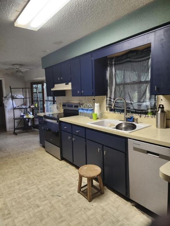 待售: $189,000 (3 贝兹, 2 浴室, 1260 平方英尺)