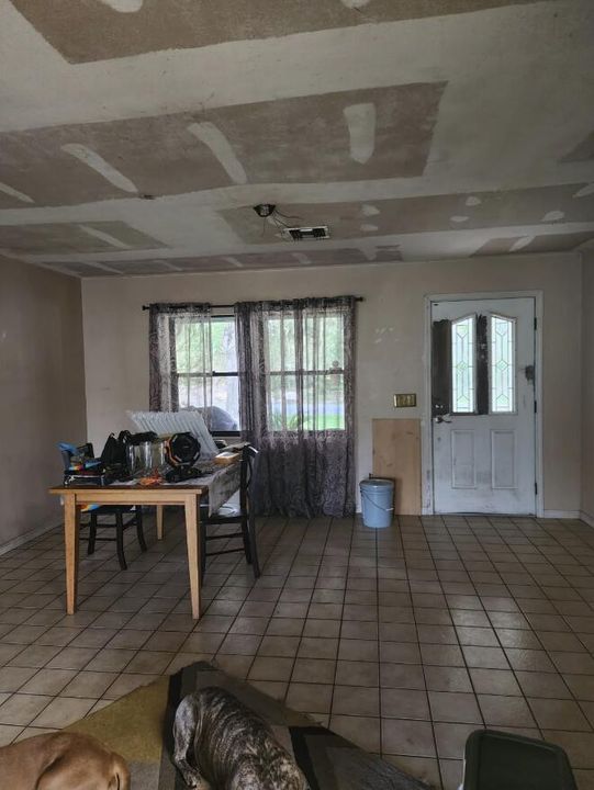 待售: $189,000 (3 贝兹, 2 浴室, 1260 平方英尺)