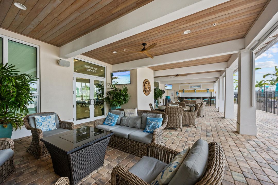 待售: $245,000 (2 贝兹, 2 浴室, 1105 平方英尺)