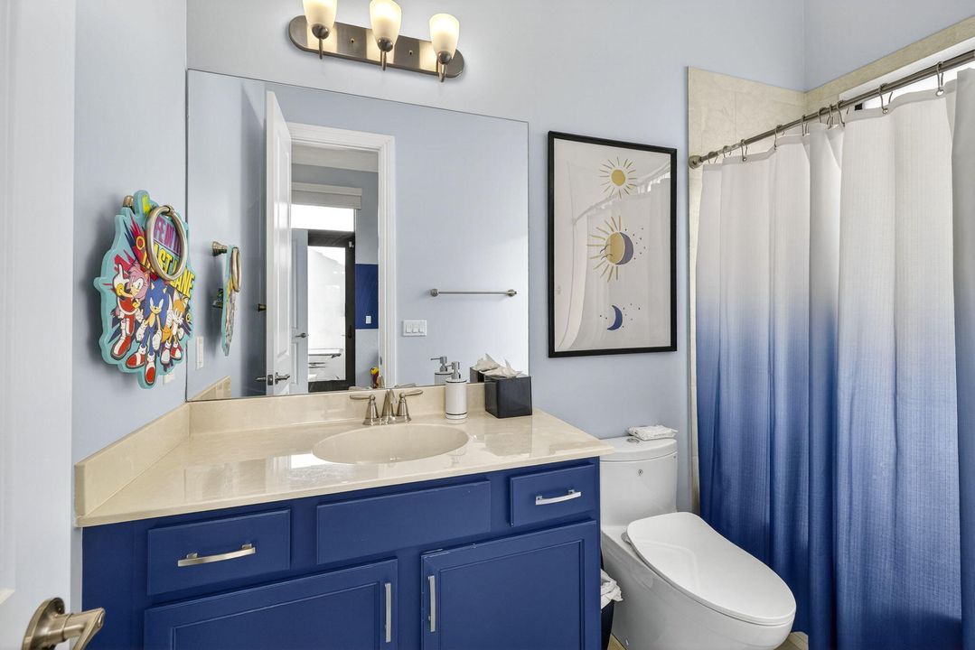 Active With Contract: $1,197,500 (3 beds, 3 baths, 2500 Square Feet)