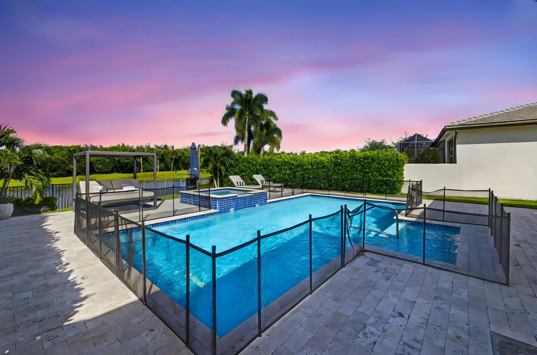 Active With Contract: $1,197,500 (3 beds, 3 baths, 2500 Square Feet)