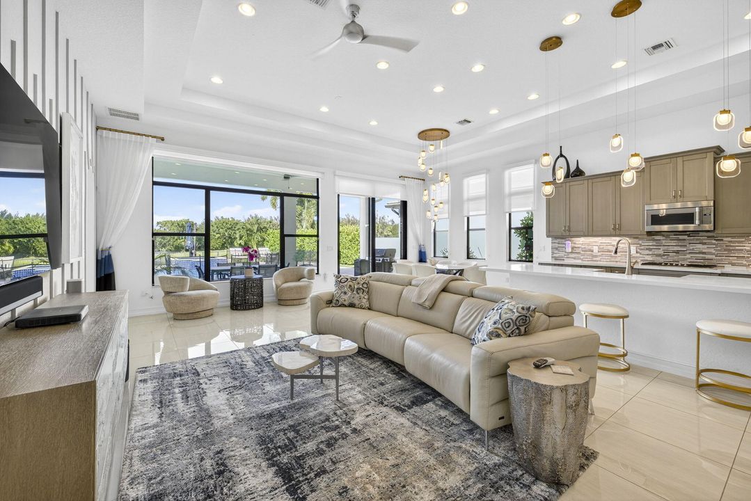 Active With Contract: $1,197,500 (3 beds, 3 baths, 2500 Square Feet)