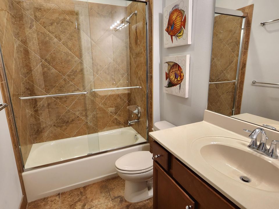 For Rent: $4,895 (4 beds, 3 baths, 2589 Square Feet)