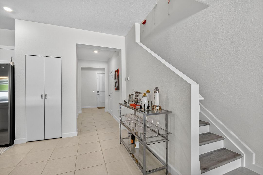 For Sale: $547,000 (4 beds, 2 baths, 1851 Square Feet)