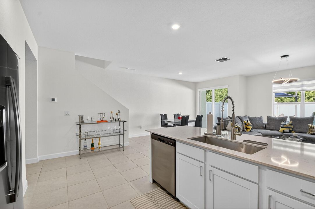 For Sale: $547,000 (4 beds, 2 baths, 1851 Square Feet)