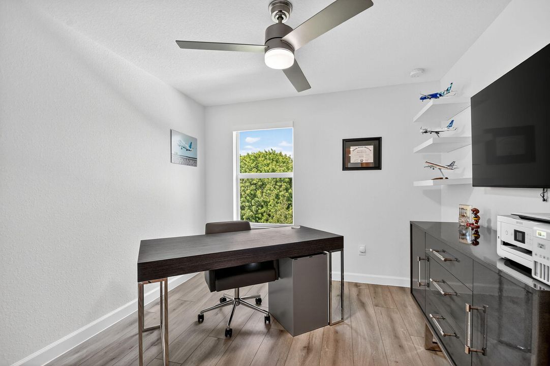 For Sale: $547,000 (4 beds, 2 baths, 1851 Square Feet)