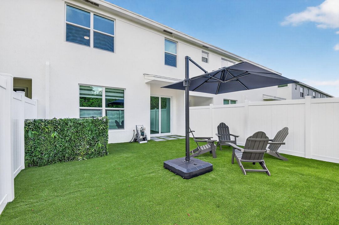 For Sale: $547,000 (4 beds, 2 baths, 1851 Square Feet)