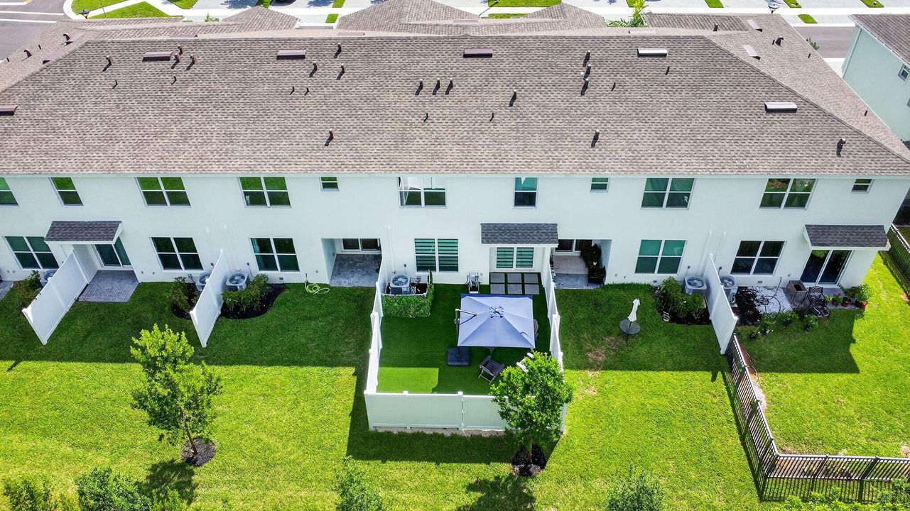 For Sale: $547,000 (4 beds, 2 baths, 1851 Square Feet)