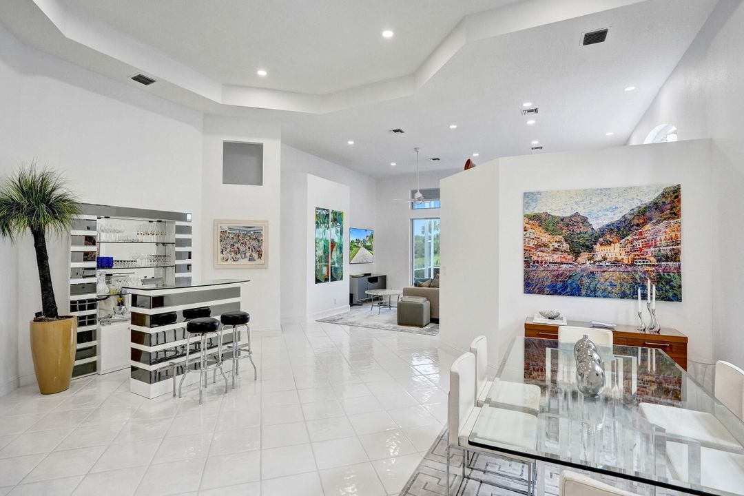 For Rent: $14,000 (3 beds, 3 baths, 2384 Square Feet)