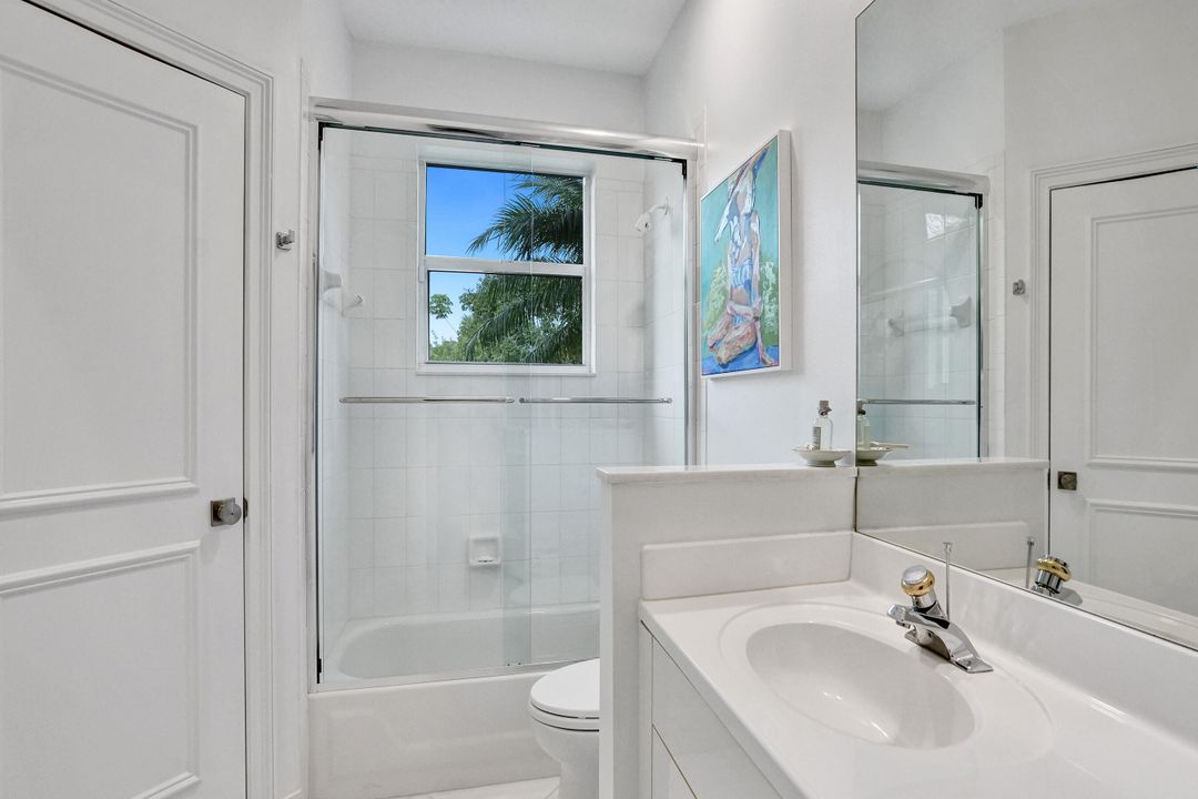 For Rent: $14,000 (3 beds, 3 baths, 2384 Square Feet)