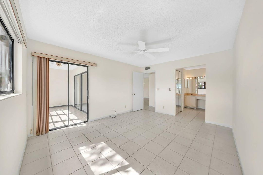 Active With Contract: $146,999 (2 beds, 2 baths, 1150 Square Feet)