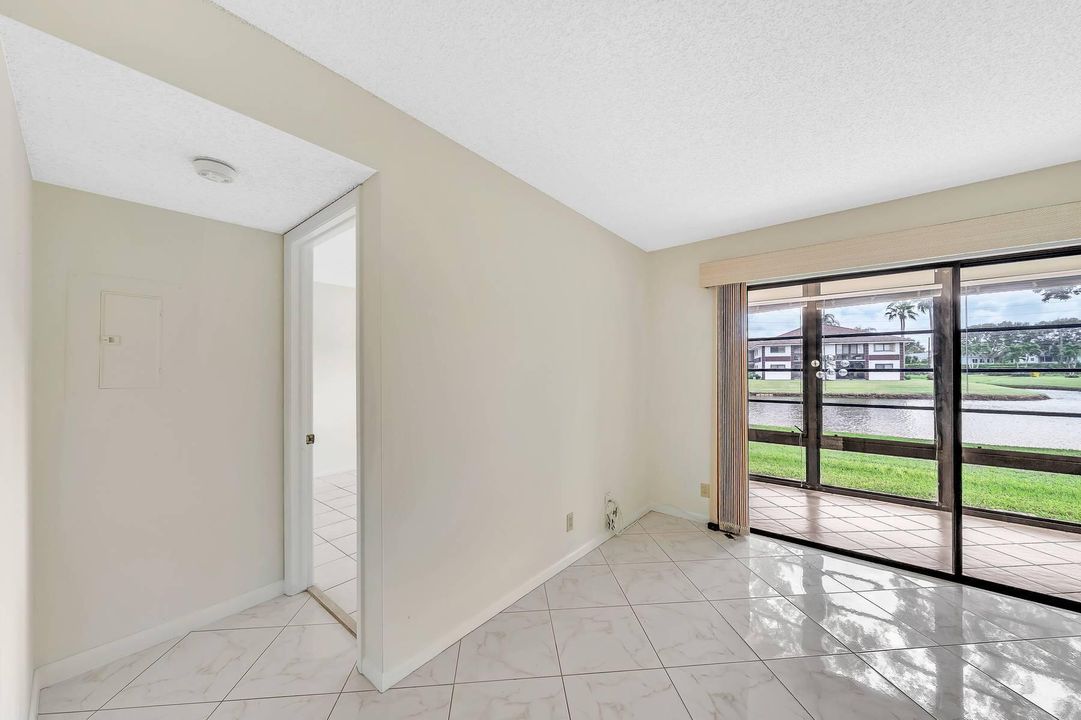 Active With Contract: $146,999 (2 beds, 2 baths, 1150 Square Feet)