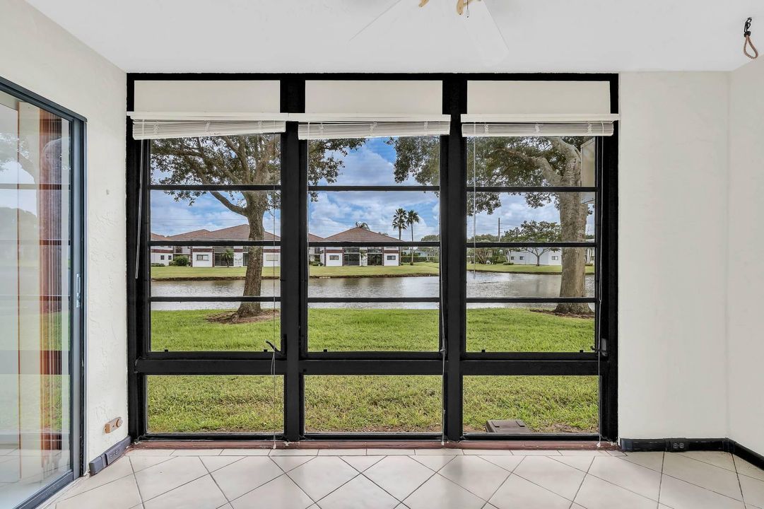 Active With Contract: $146,999 (2 beds, 2 baths, 1150 Square Feet)