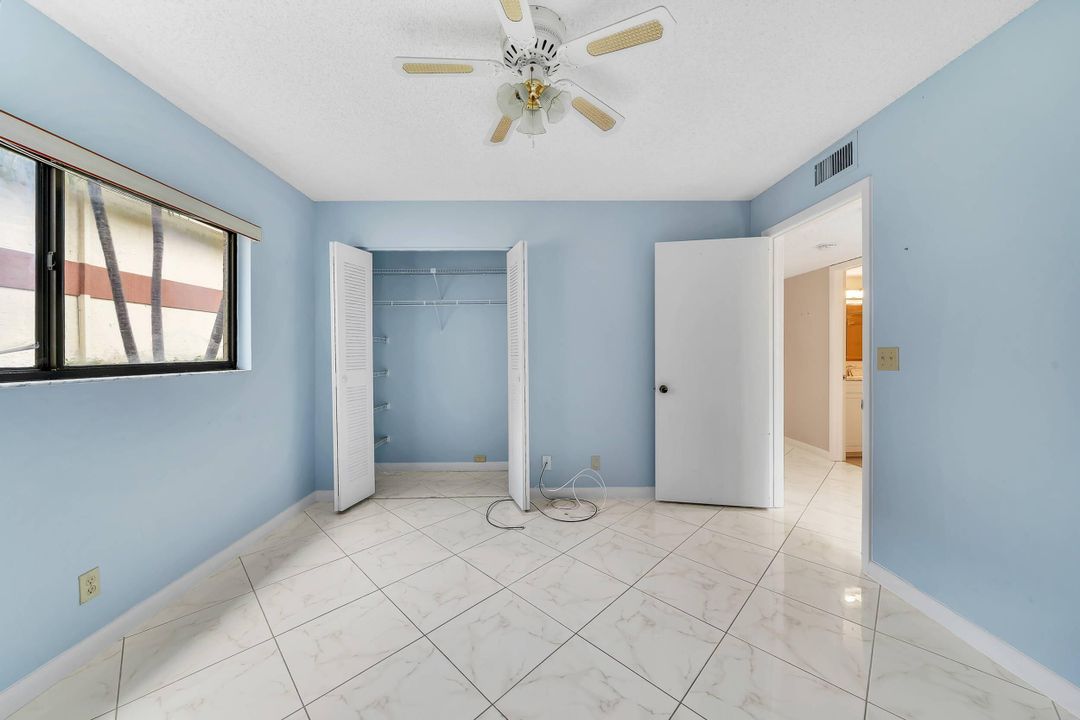 Active With Contract: $146,999 (2 beds, 2 baths, 1150 Square Feet)