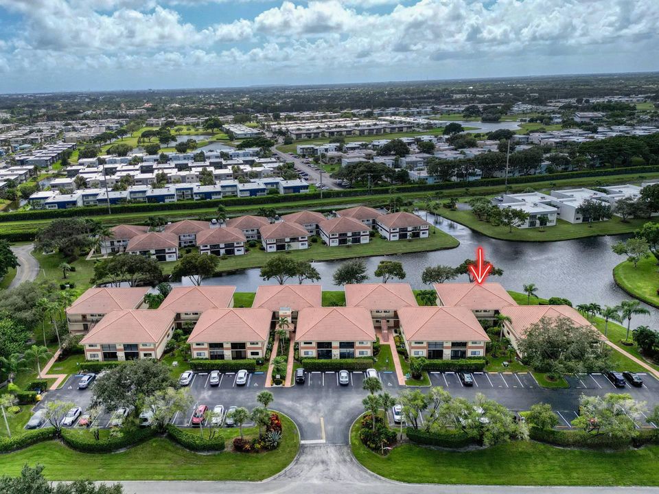 Active With Contract: $146,999 (2 beds, 2 baths, 1150 Square Feet)