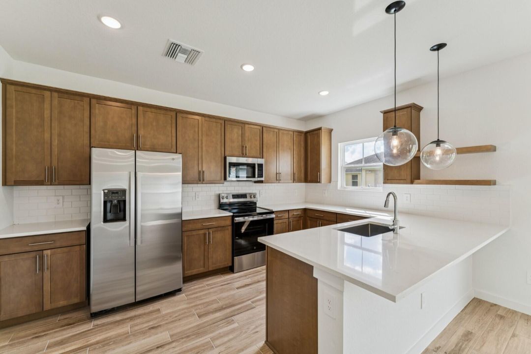 For Sale: $389,995 (3 beds, 2 baths, 1985 Square Feet)