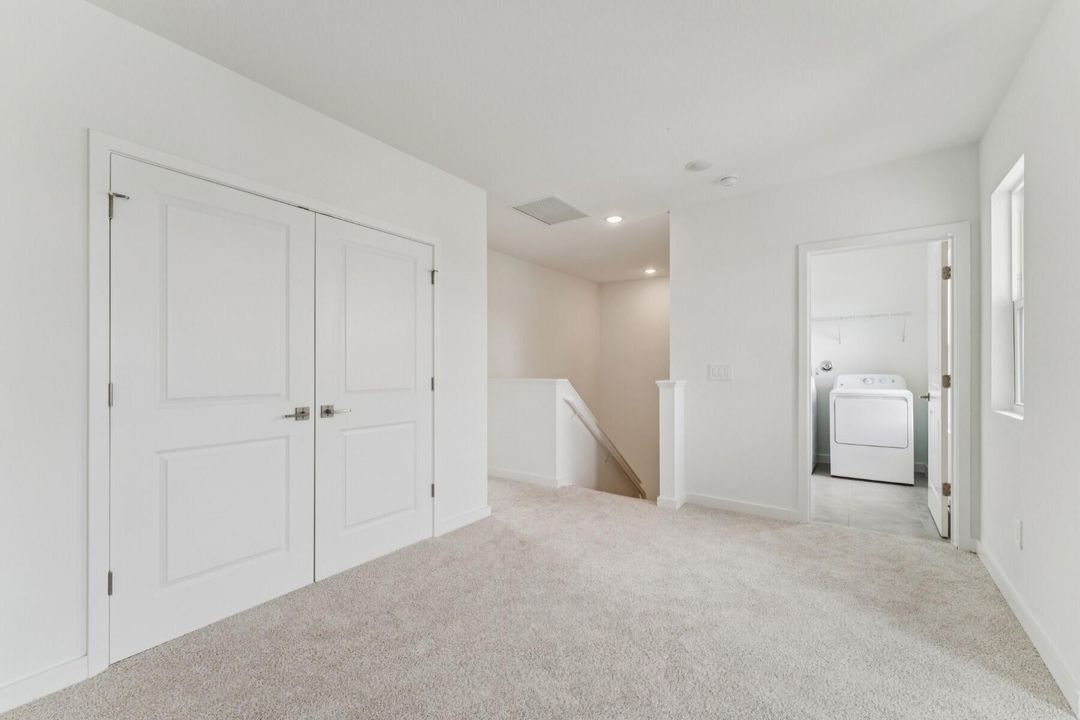 For Sale: $389,995 (3 beds, 2 baths, 1985 Square Feet)