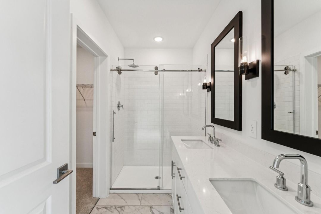 For Sale: $389,995 (3 beds, 2 baths, 1985 Square Feet)