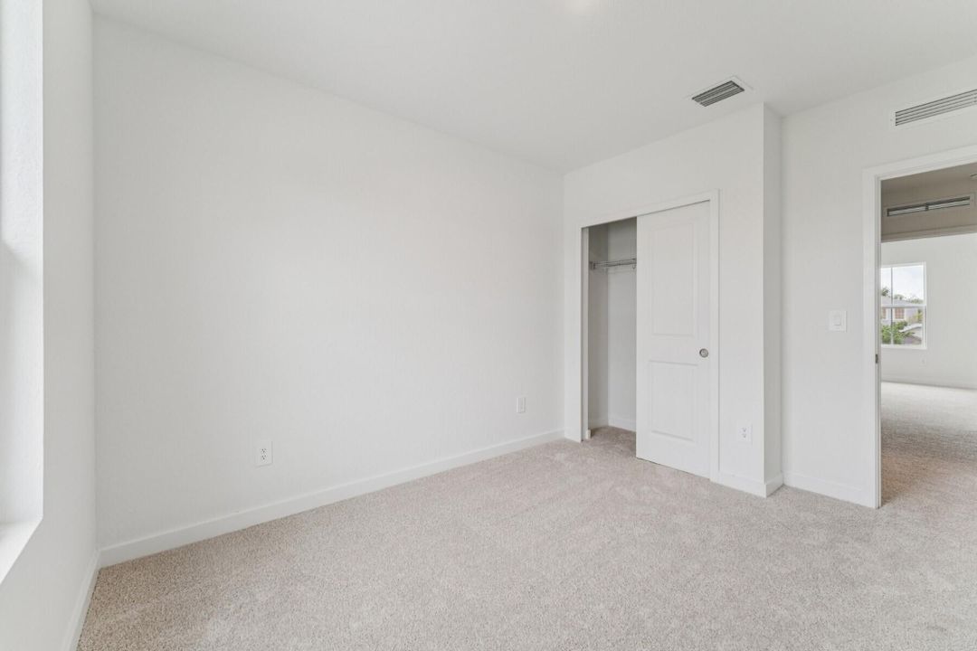 For Sale: $389,995 (3 beds, 2 baths, 1985 Square Feet)