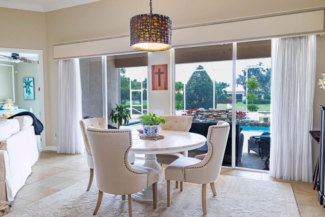 На продажу: $779,000 (4 спален, 3 ванн, 2467 Квадратных фут)