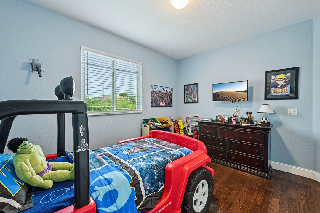 待售: $725,000 (5 贝兹, 3 浴室, 3119 平方英尺)