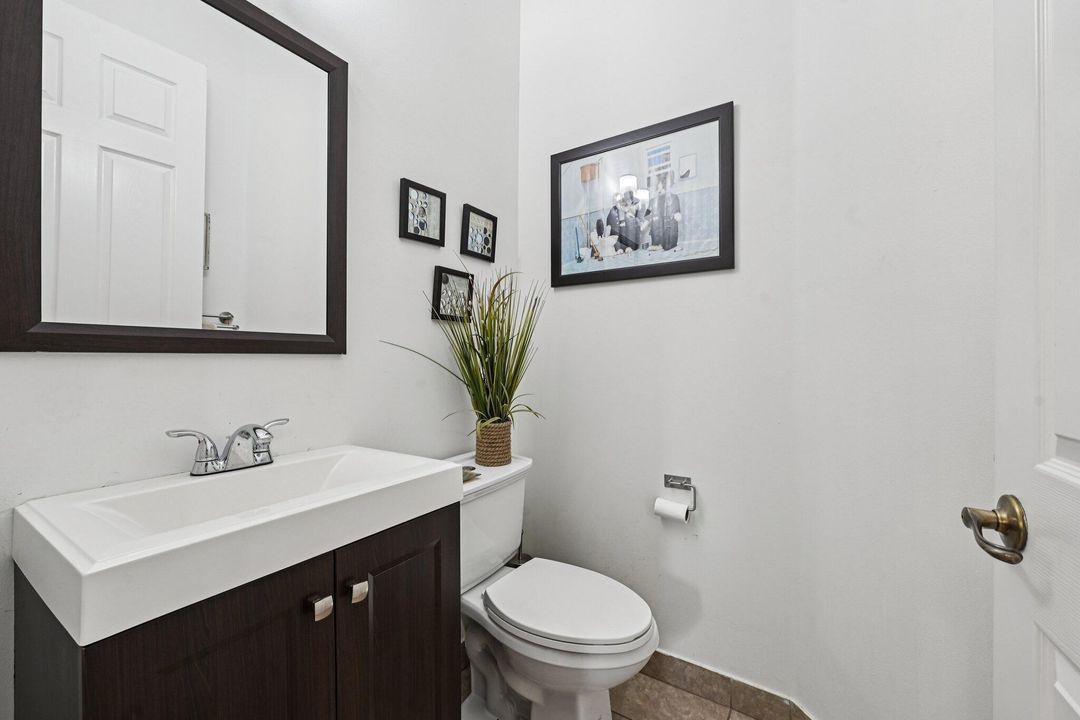 待售: $725,000 (5 贝兹, 3 浴室, 3119 平方英尺)