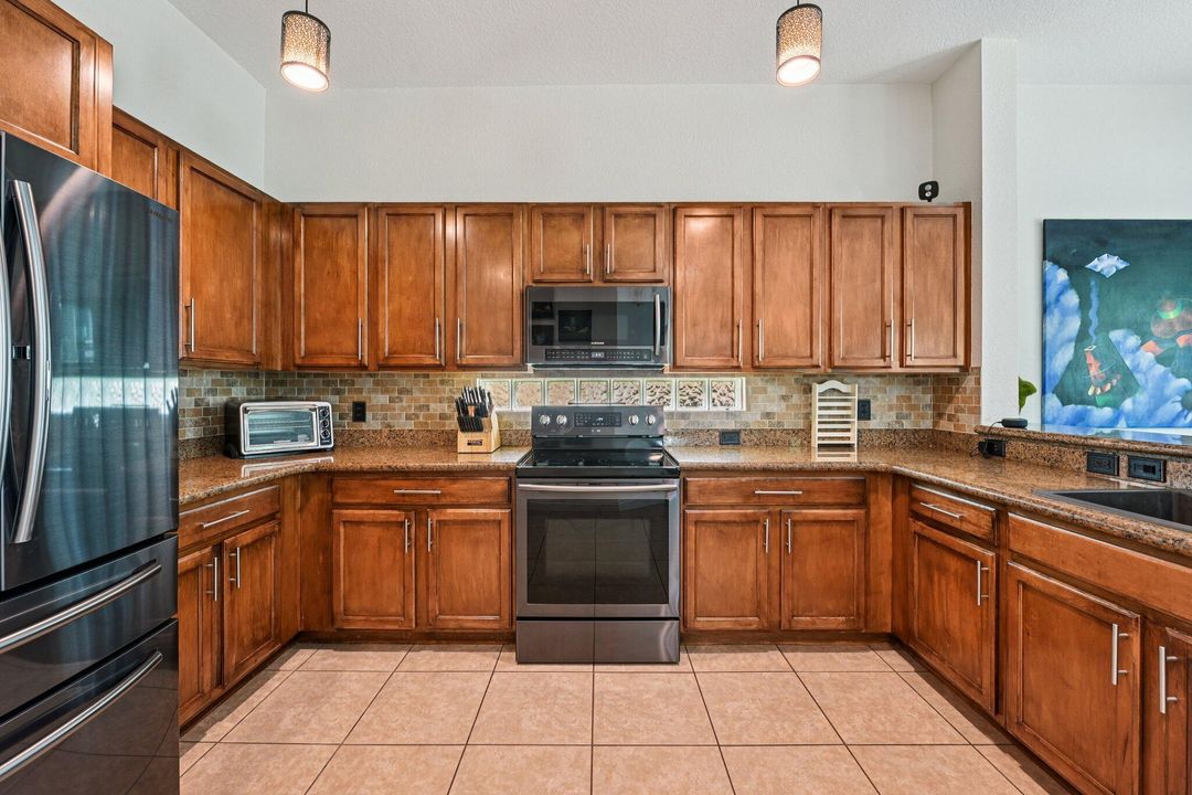 待售: $725,000 (5 贝兹, 3 浴室, 3119 平方英尺)