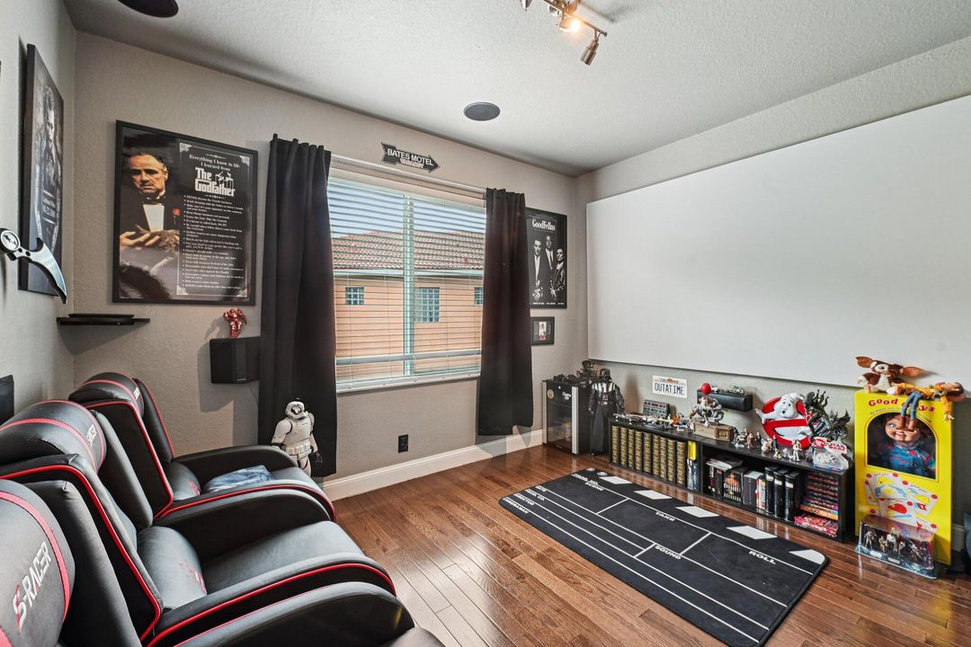 待售: $725,000 (5 贝兹, 3 浴室, 3119 平方英尺)