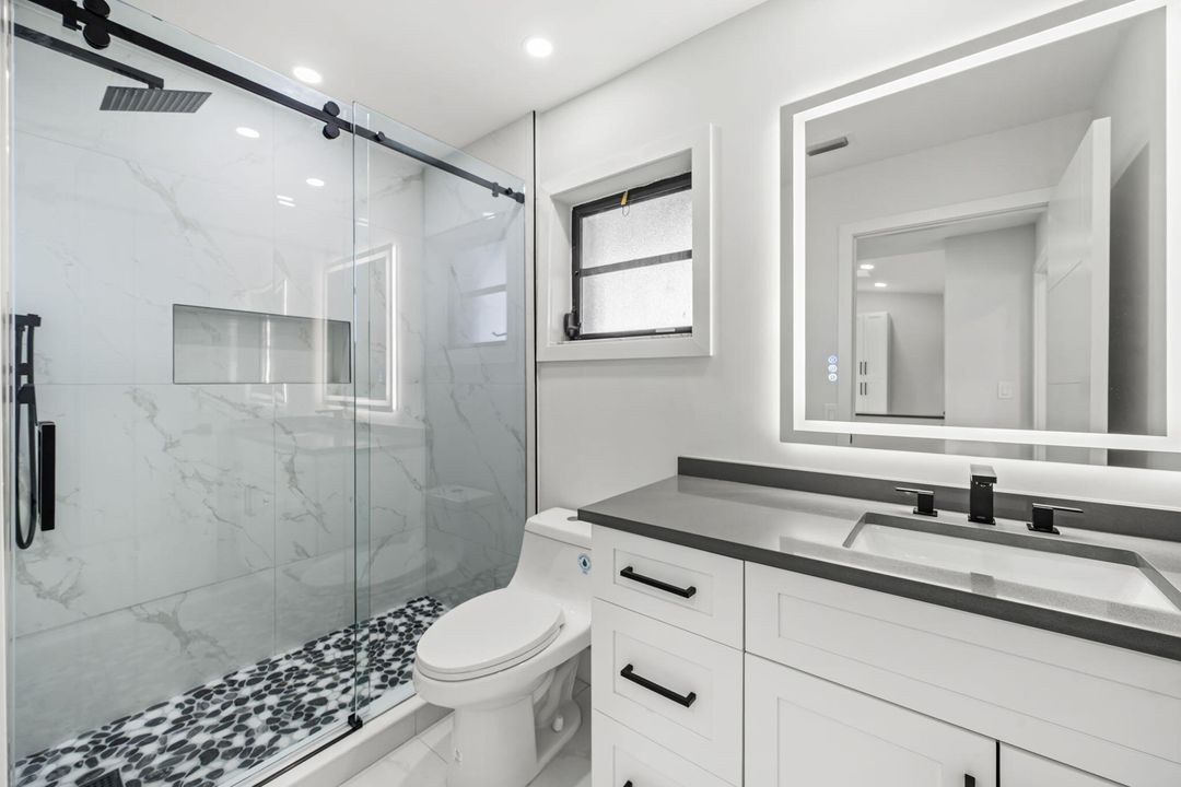 Active With Contract: $439,000 (2 beds, 2 baths, 1500 Square Feet)