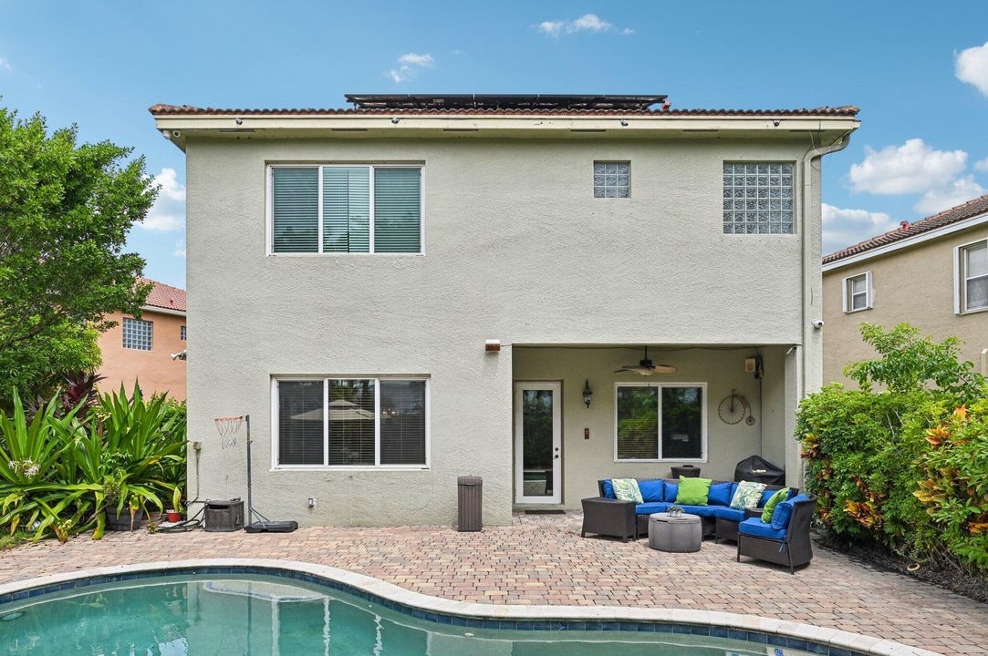 待售: $725,000 (5 贝兹, 3 浴室, 3119 平方英尺)