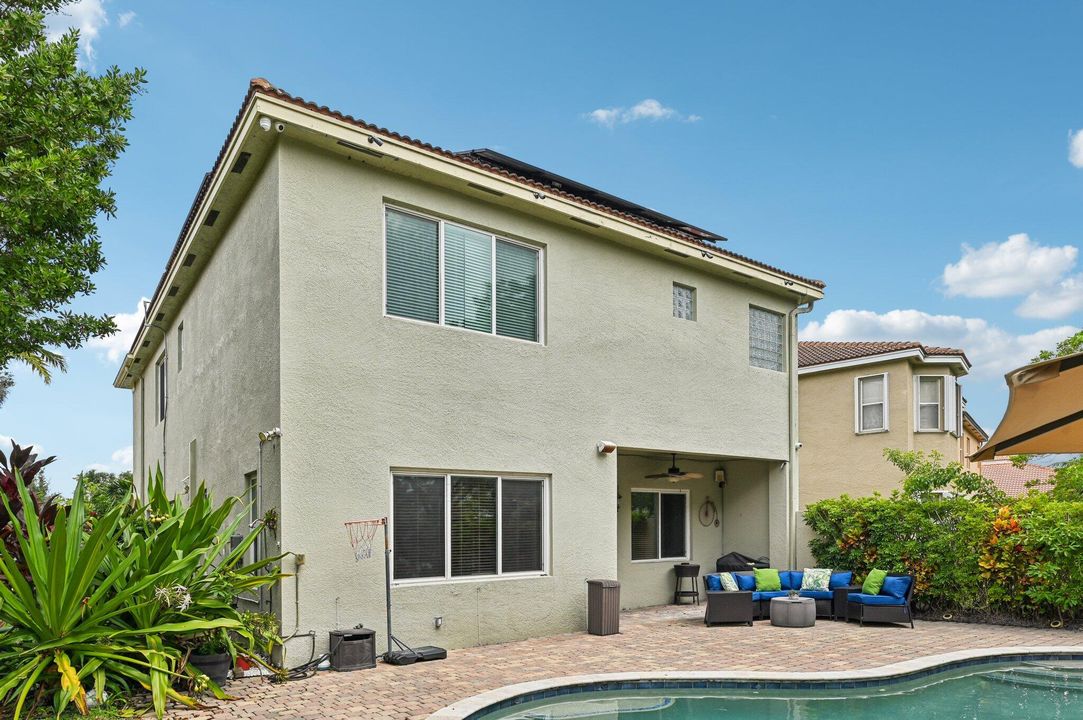 待售: $725,000 (5 贝兹, 3 浴室, 3119 平方英尺)