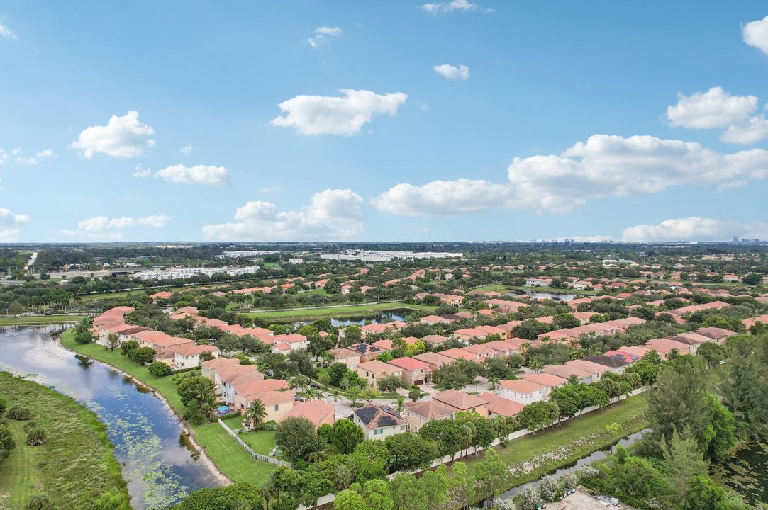 待售: $725,000 (5 贝兹, 3 浴室, 3119 平方英尺)