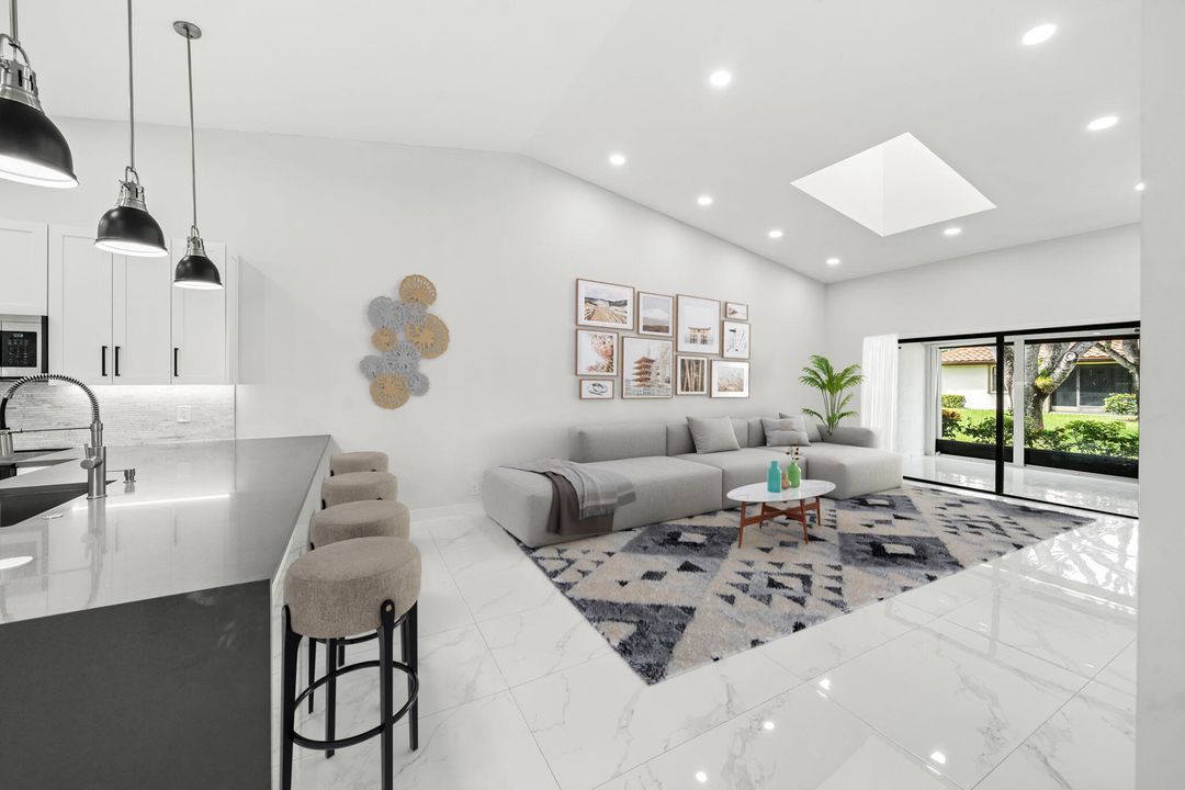 Active With Contract: $439,000 (2 beds, 2 baths, 1500 Square Feet)