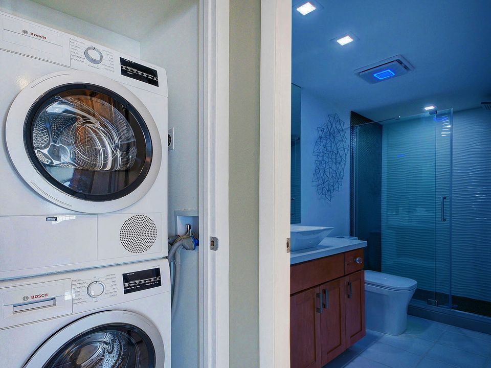 出租: $12,000 (2 贝兹, 2 浴室, 1405 平方英尺)