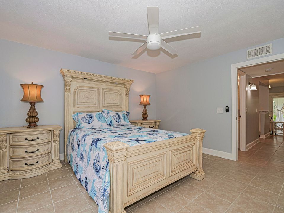 For Sale: $109,900 (1 beds, 1 baths, 630 Square Feet)