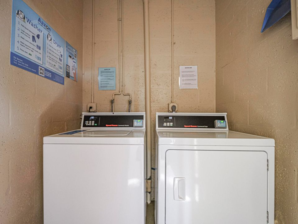 待售: $135,900 (1 贝兹, 1 浴室, 750 平方英尺)