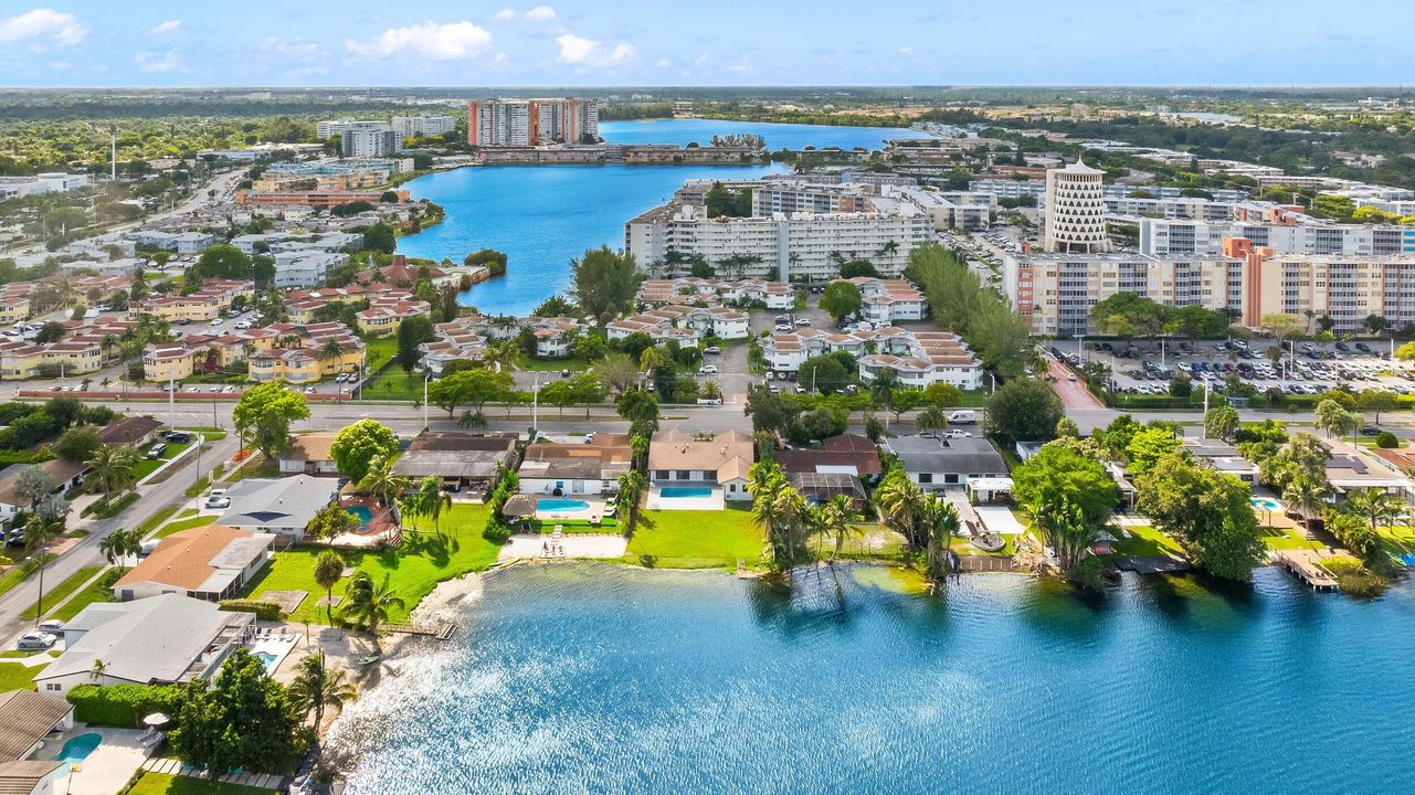 For Sale: $2,325,000 (4 beds, 3 baths, 2912 Square Feet)