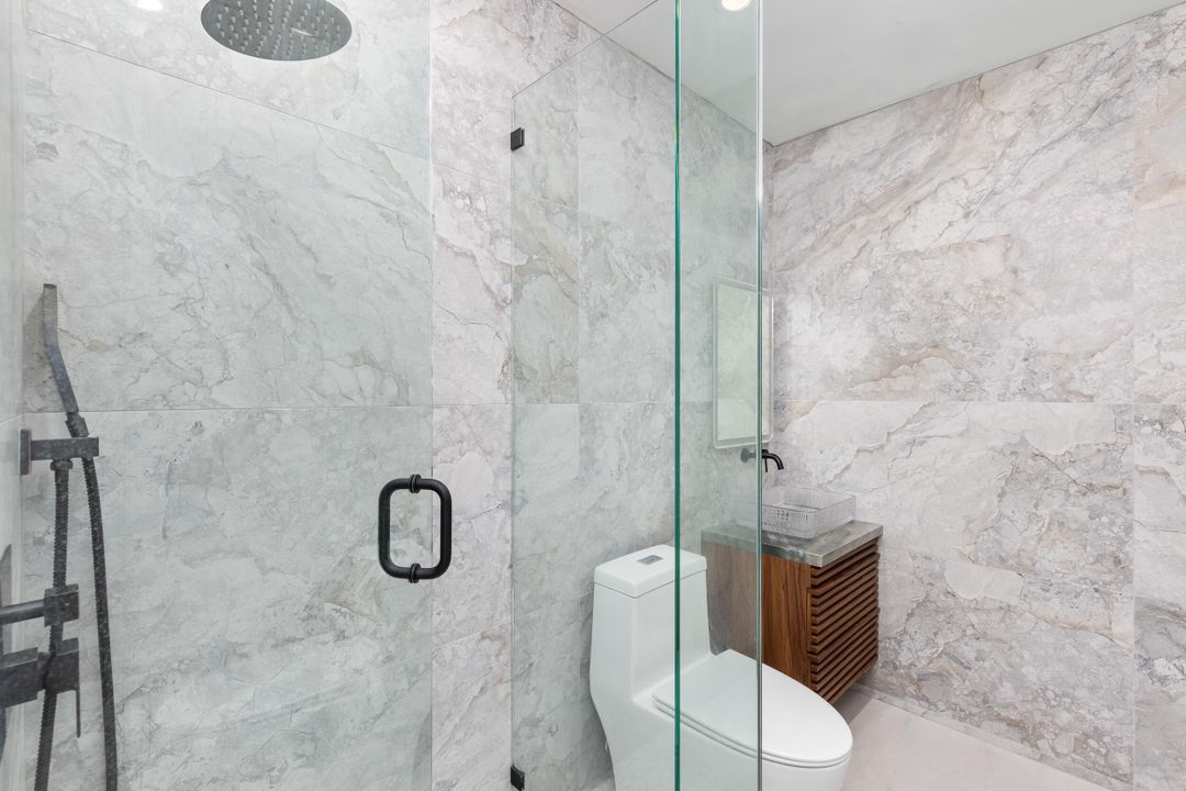 For Sale: $2,325,000 (4 beds, 3 baths, 2912 Square Feet)