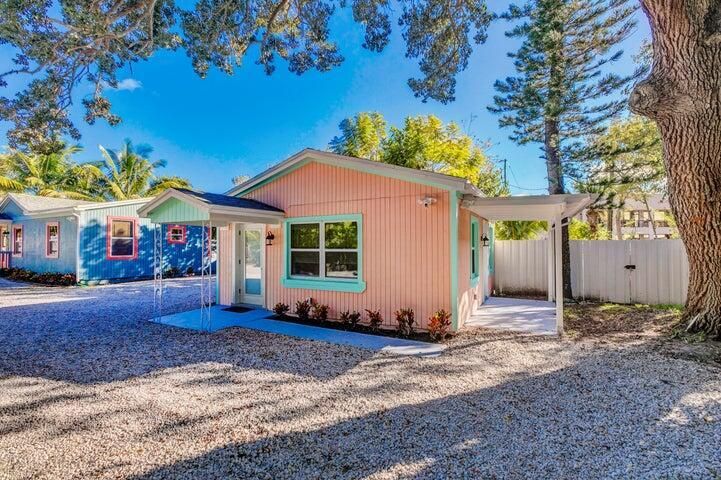 Active With Contract: $690,000 (0 beds, 0 baths, 1774 Square Feet)