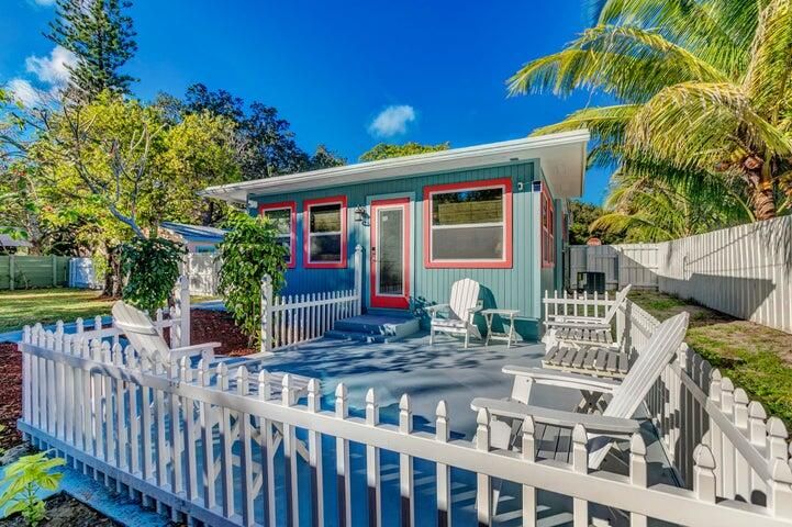 Active With Contract: $690,000 (0 beds, 0 baths, 1774 Square Feet)