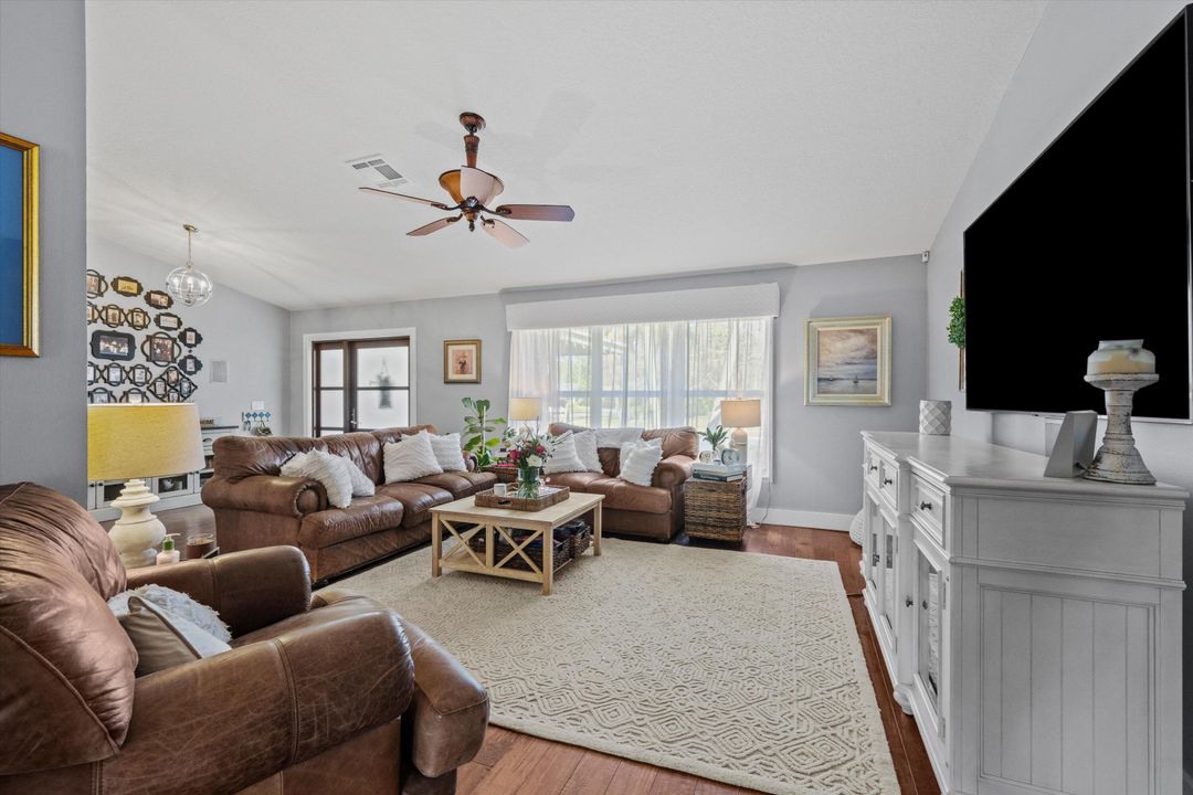 Activo con contrato: $1,275,000 (7 camas, 5 baños, 4636 Pies cuadrados)