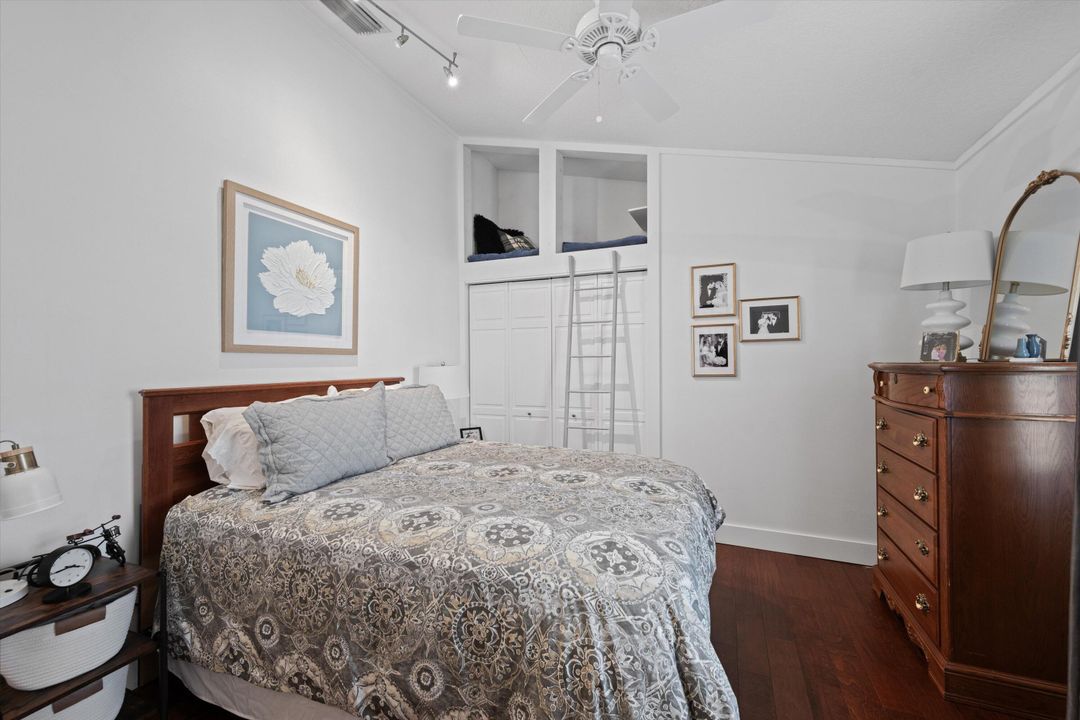 Activo con contrato: $1,275,000 (7 camas, 5 baños, 4636 Pies cuadrados)