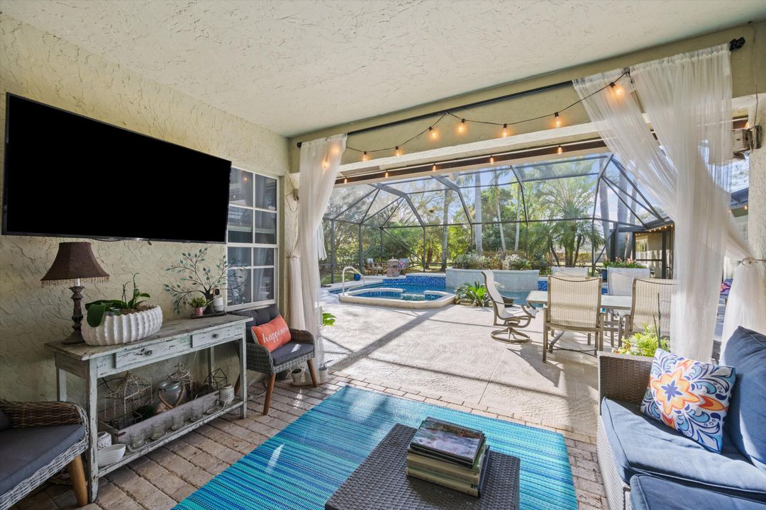 Activo con contrato: $1,275,000 (7 camas, 5 baños, 4636 Pies cuadrados)