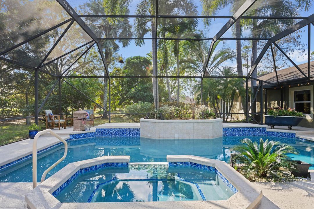 Activo con contrato: $1,275,000 (7 camas, 5 baños, 4636 Pies cuadrados)