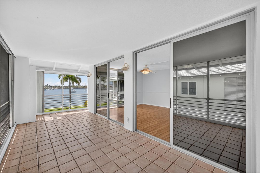 Active With Contract: $2,625 (2 beds, 2 baths, 1065 Square Feet)