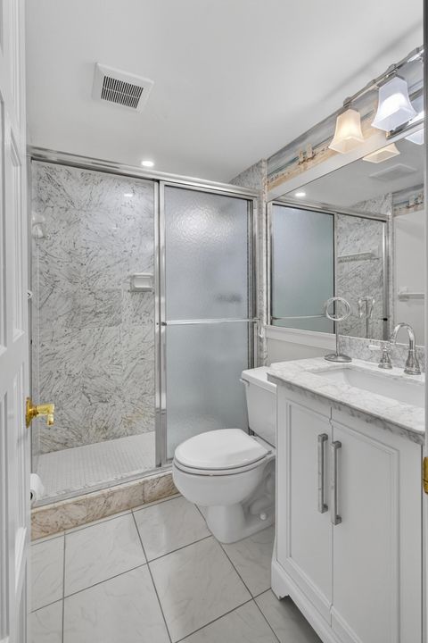 Active With Contract: $2,625 (2 beds, 2 baths, 1065 Square Feet)