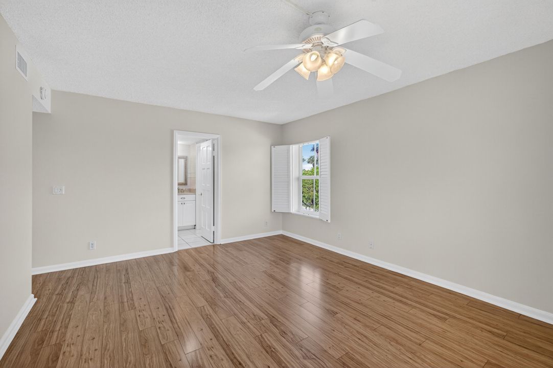 Active With Contract: $2,625 (2 beds, 2 baths, 1065 Square Feet)